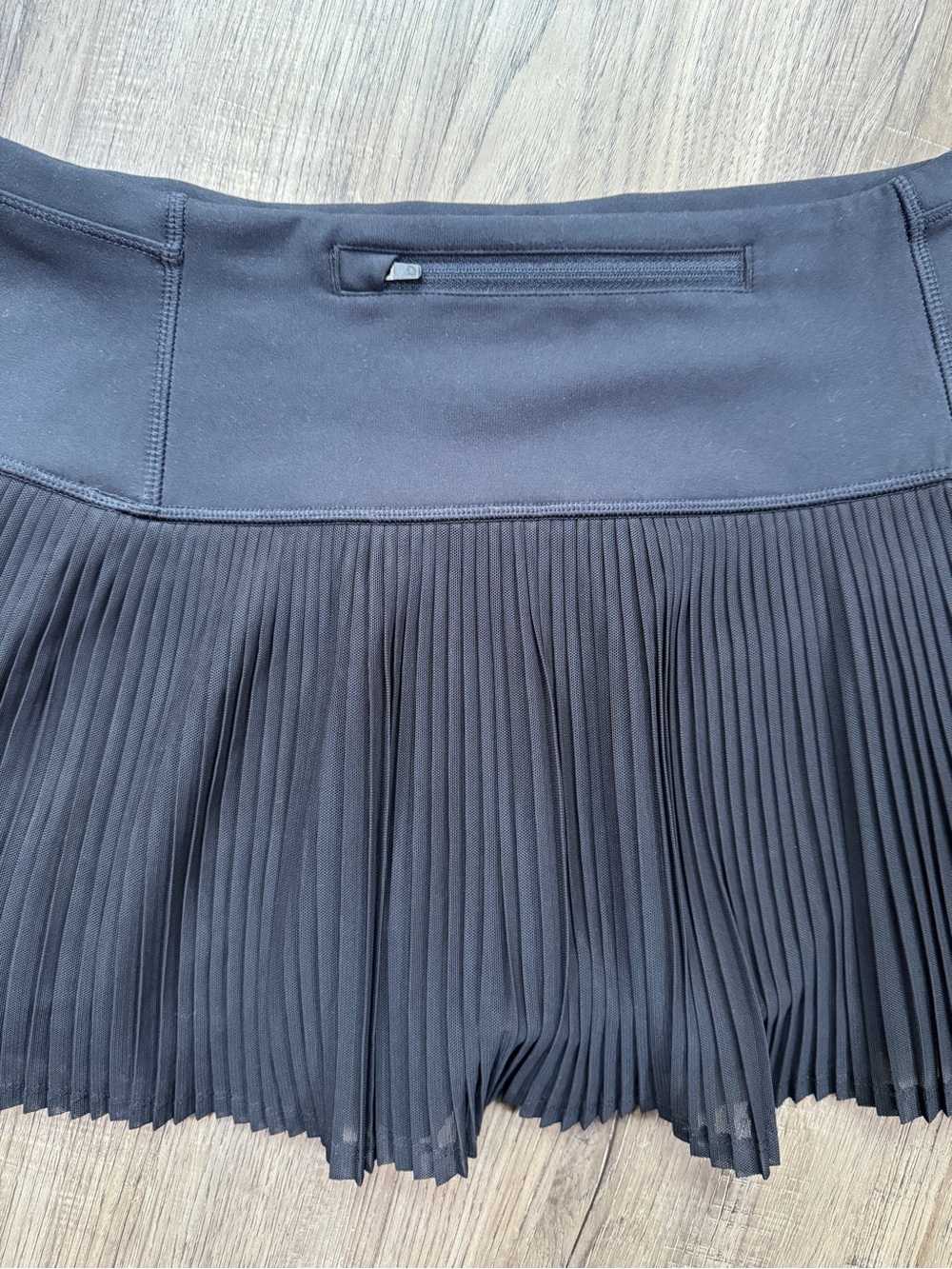 IBKUL Black Pleated Tennis Skort with Built-In Shorts S - Picture 12 of 13